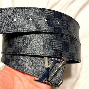 Louis Vuitton Mens Belt